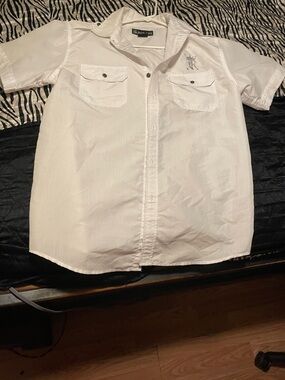 White Short Sleeve Button Front Shirt with Chest Pockets